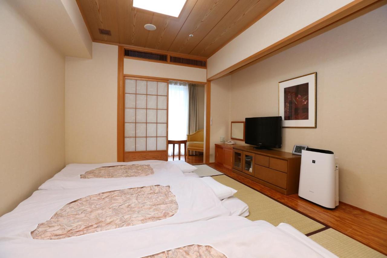 ホテル法華クラブ大阪 3*